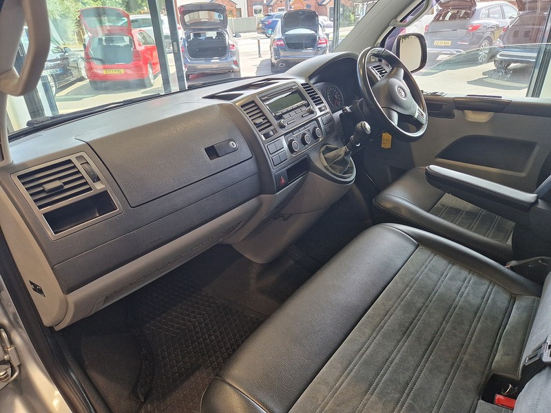 Volkswagen Transporter TDI T28 Highline - U11739