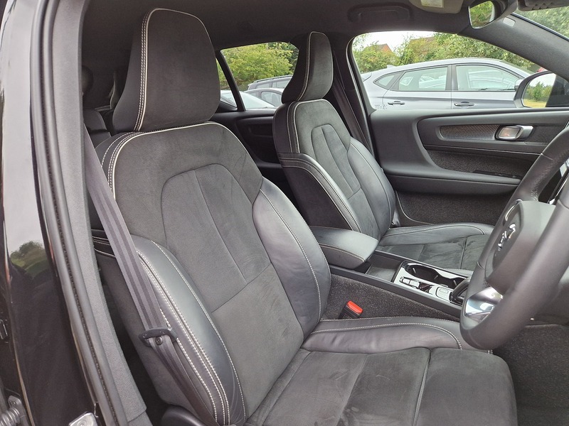 Volvo XC40 h T5 Twin Engine R-Design Pro - U11741