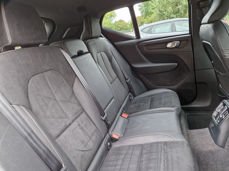 Volvo XC40 h T5 Twin Engine R-Design Pro - U11741