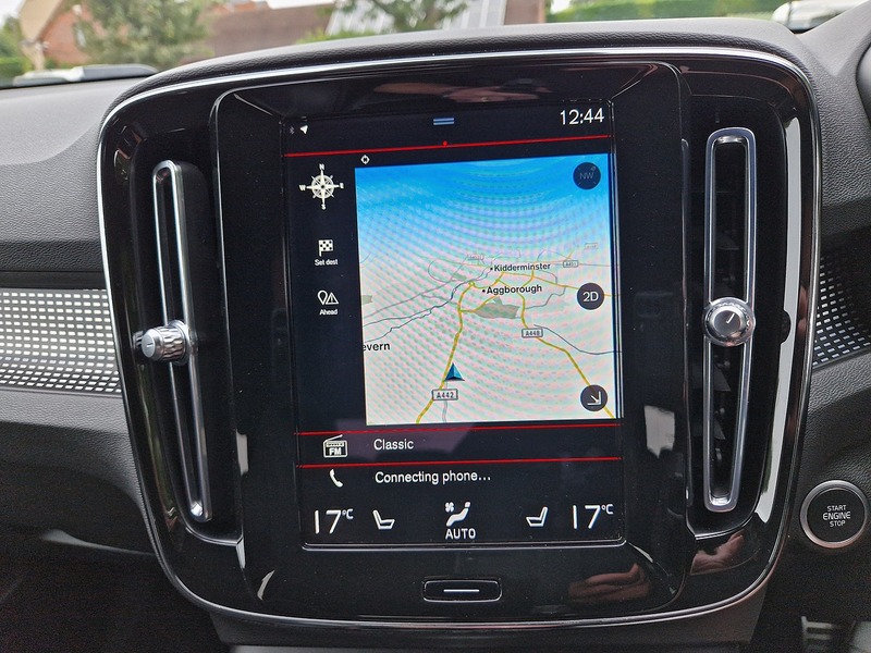 Volvo XC40 h T5 Twin Engine R-Design Pro - U11741