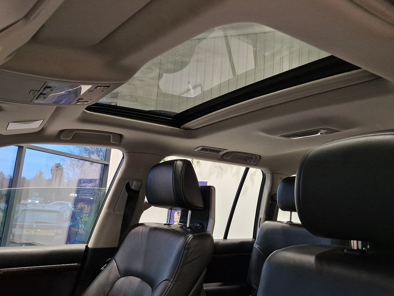 Toyota Land Cruiser D-4D V8 - U11746