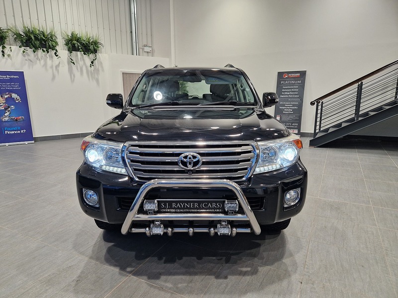 Toyota Land Cruiser D-4D V8 - U11746