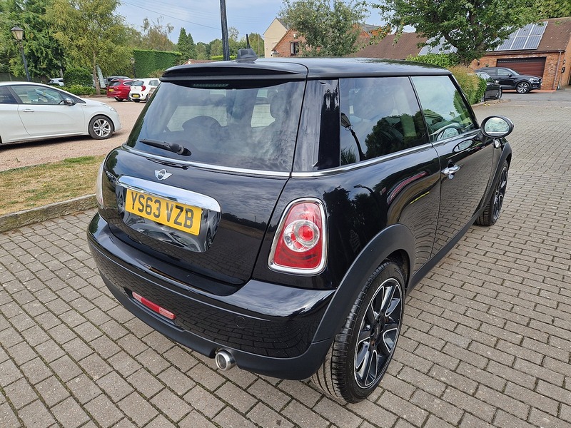 MINI Hatch Cooper D Bayswater - U11748