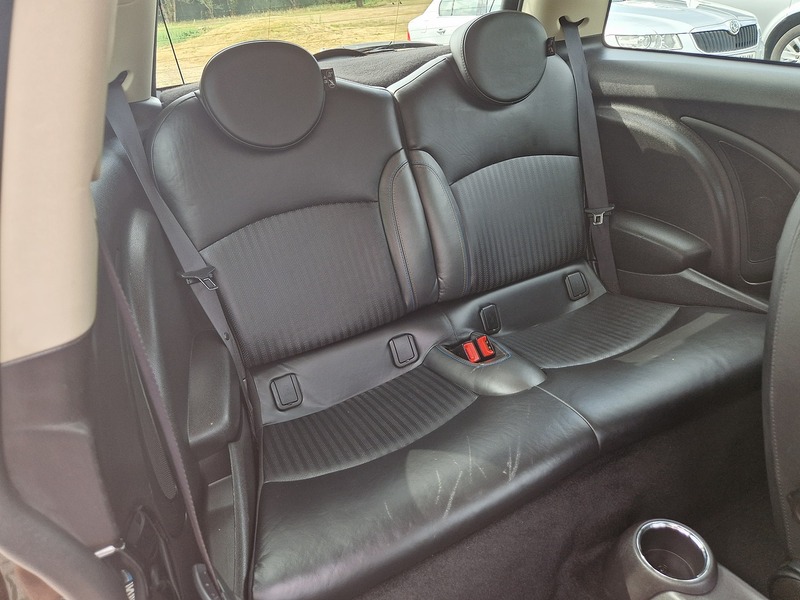MINI Hatch Cooper D Bayswater - U11748