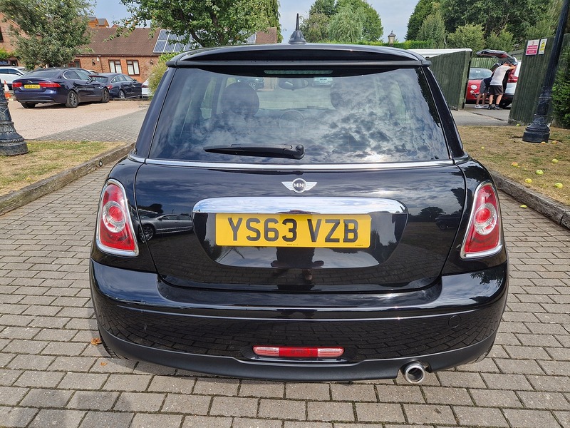 MINI Hatch Cooper D Bayswater - U11748