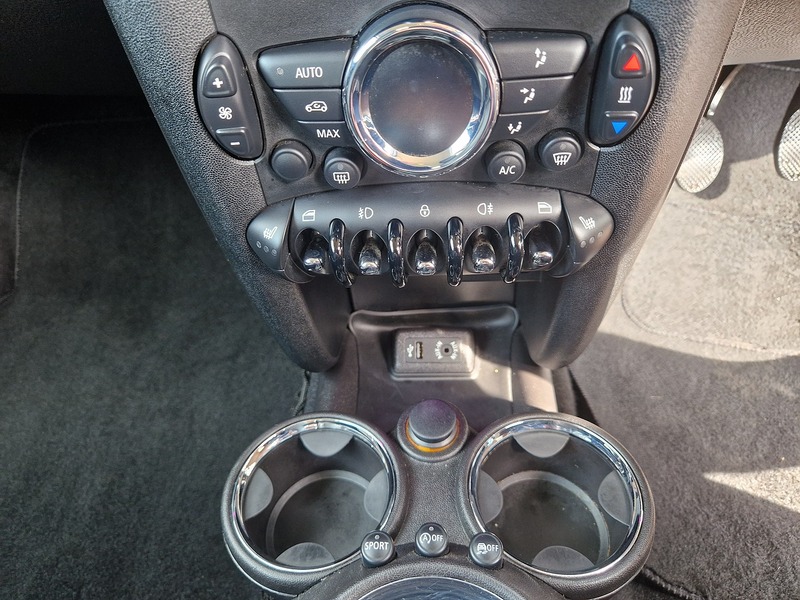 MINI Hatch Cooper D Bayswater - U11748