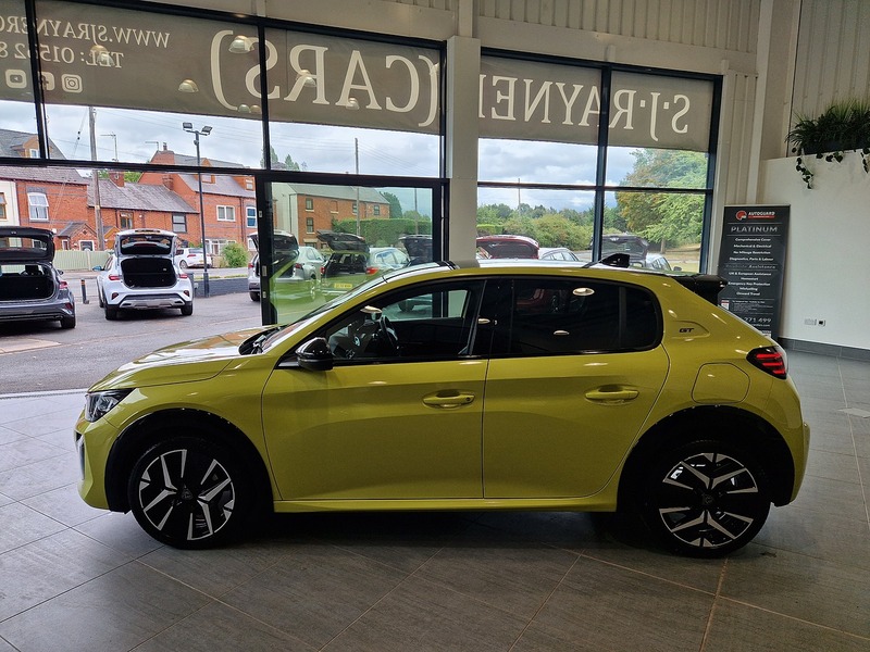 Peugeot 208 PureTech MHEV GT - U11755