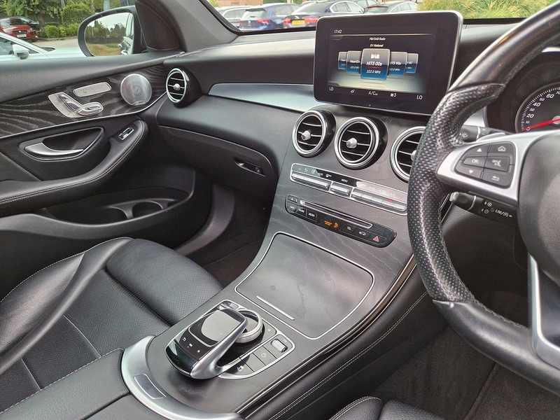 Mercedes-Benz GLC GLC250d AMG Line - U11756