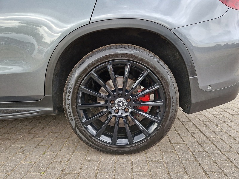 Mercedes-Benz GLC GLC250d AMG Line - U11756