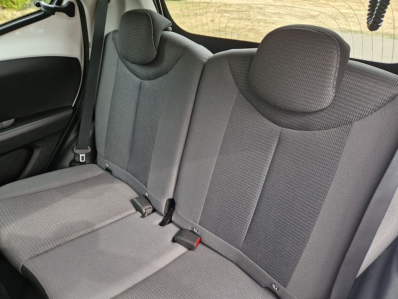 Toyota AYGO VVT-i x-play - U11759