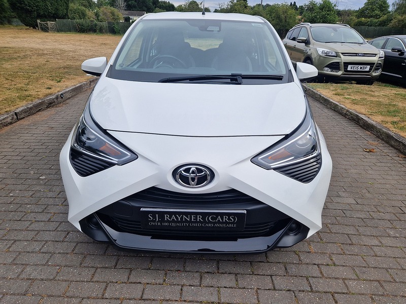Toyota AYGO VVT-i x-play - U11759