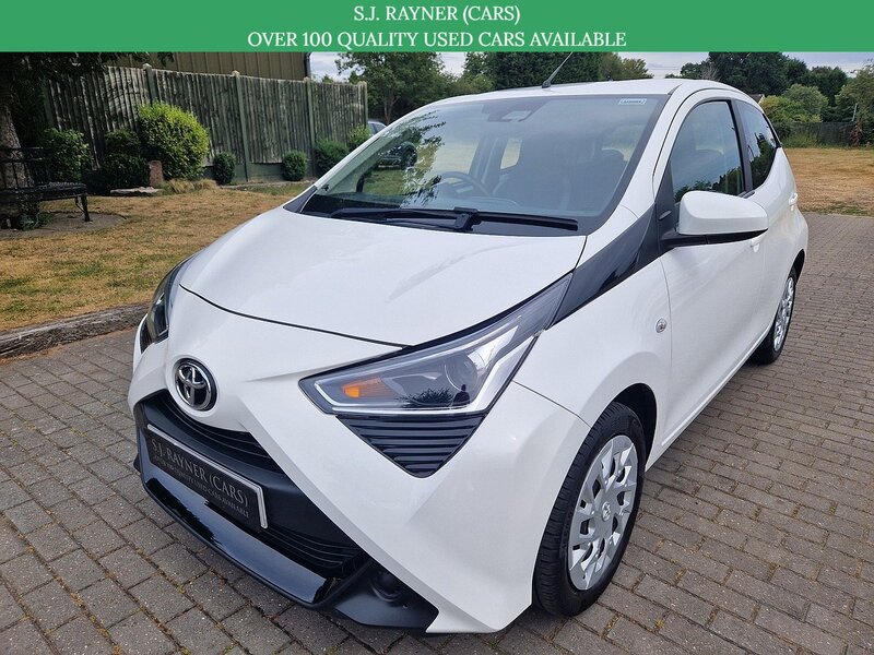 Toyota AYGO VVT-i x-play - U11759
