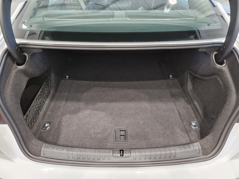 Audi A6 Saloon TDI S line - U11763