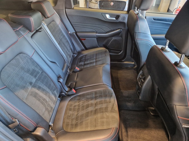 Ford Kuga EcoBoost Duratec ST-Line - U11765