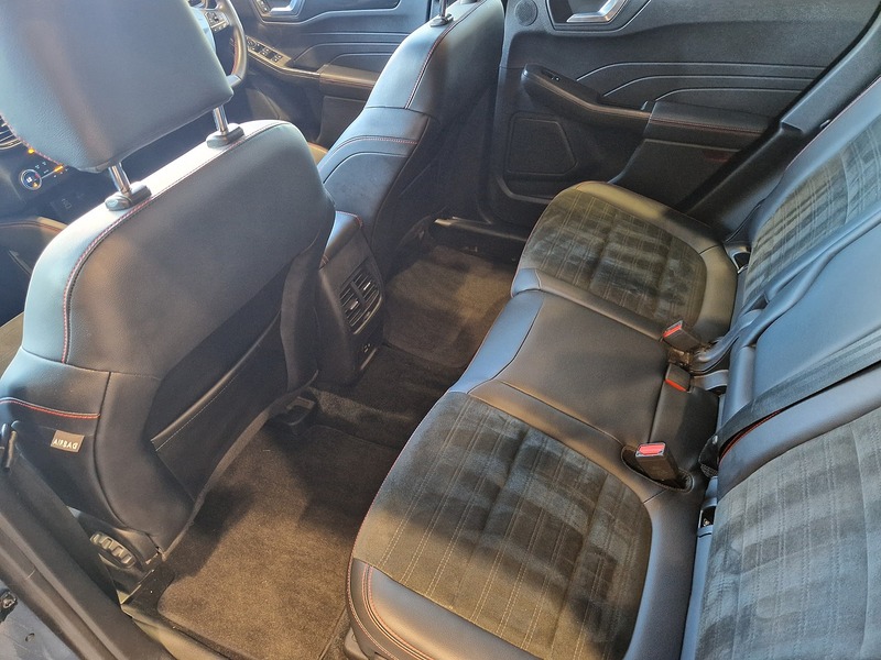 Ford Kuga EcoBoost Duratec ST-Line - U11765