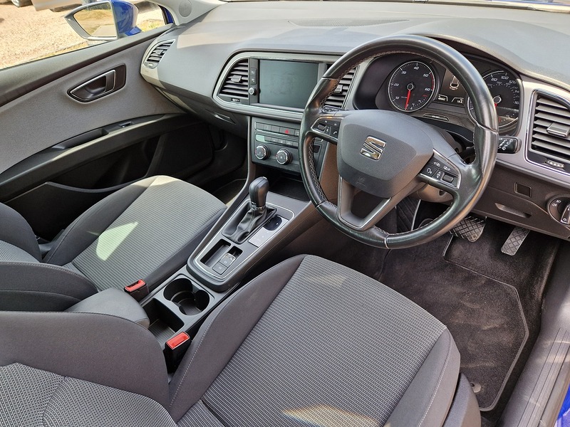 SEAT Leon TDI SE Dynamic Technology - U11766