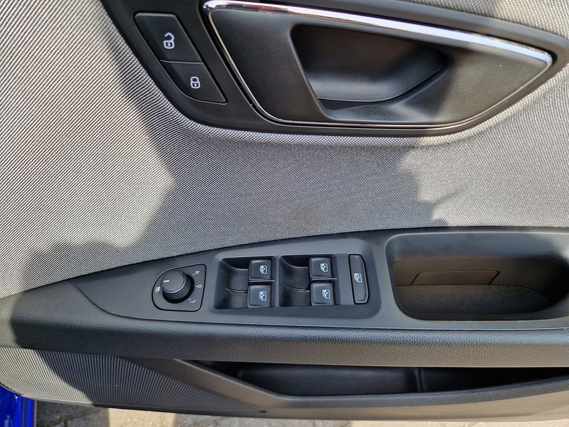 SEAT Leon TDI SE Dynamic Technology - U11766