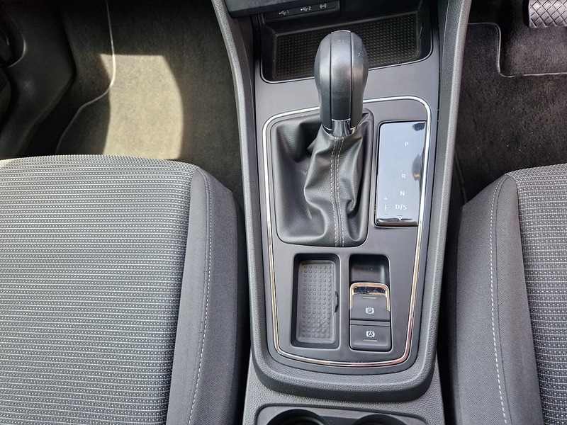 SEAT Leon TDI SE Dynamic Technology - U11766