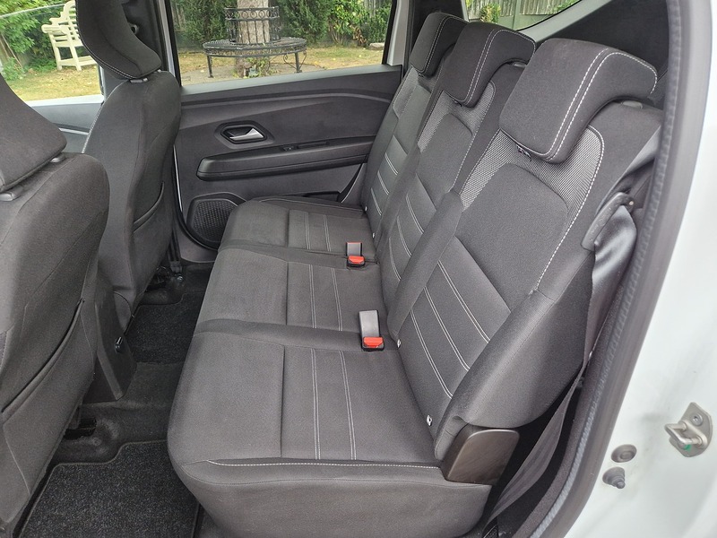 Dacia Jogger TCe Expression - U11771