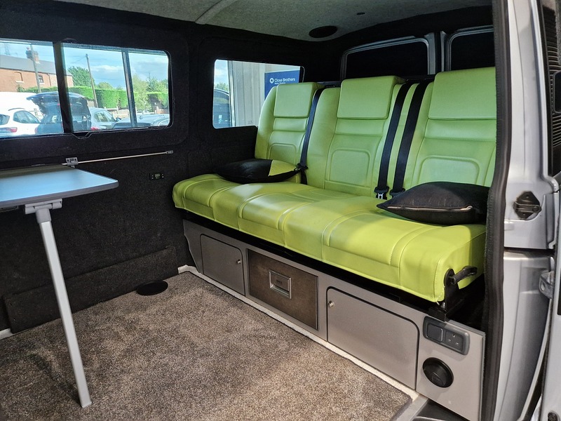 Volkswagen Transporter TDI T28 Highline - U11788