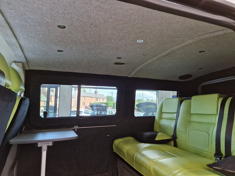 Volkswagen Transporter TDI T28 Highline - U11788