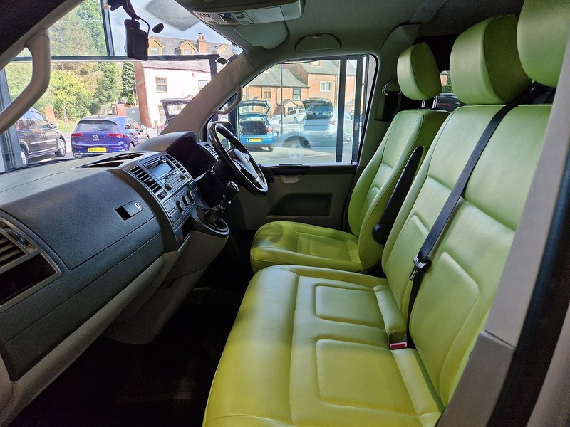 Volkswagen Transporter TDI T28 Highline - U11788