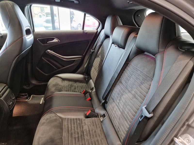 Mercedes-Benz A Class A200d AMG Line - U11794