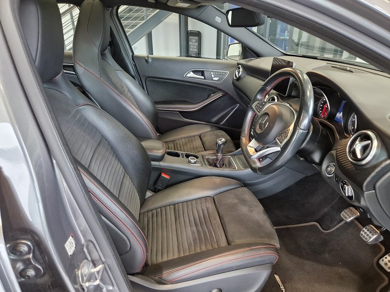 Mercedes-Benz A Class A200d AMG Line - U11794