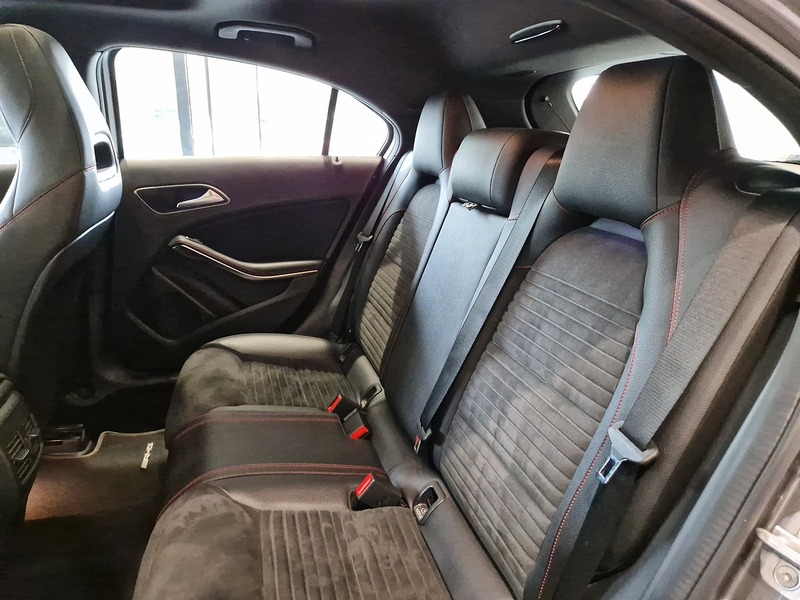 Mercedes-Benz A Class A200d AMG Line - U11794