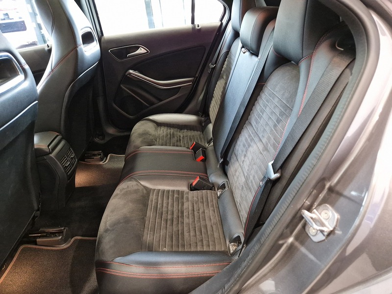 Mercedes-Benz A Class A200d AMG Line - U11794