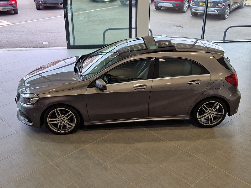 Mercedes-Benz A Class A200d AMG Line - U11794