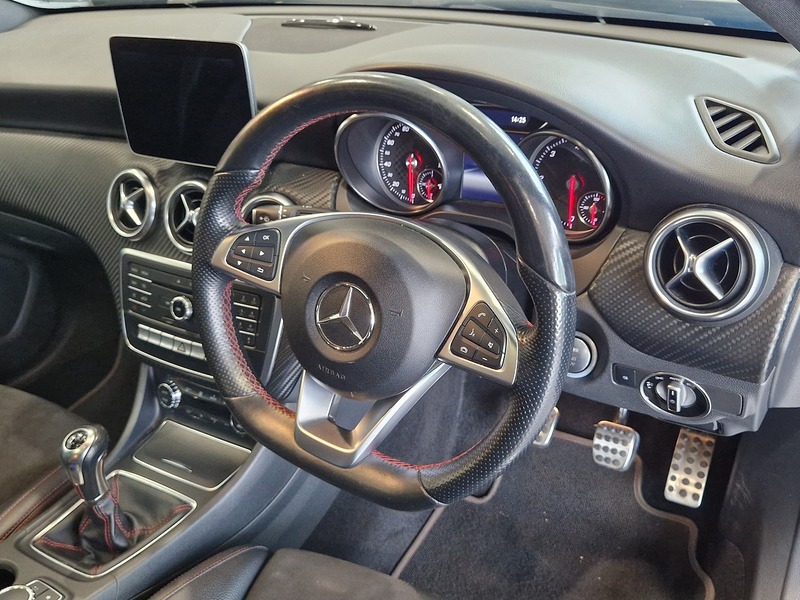 Mercedes-Benz A Class A200d AMG Line - U11794