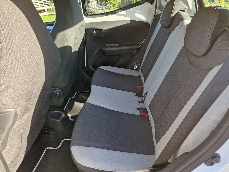 Toyota AYGO VVT-i x-play - U11796