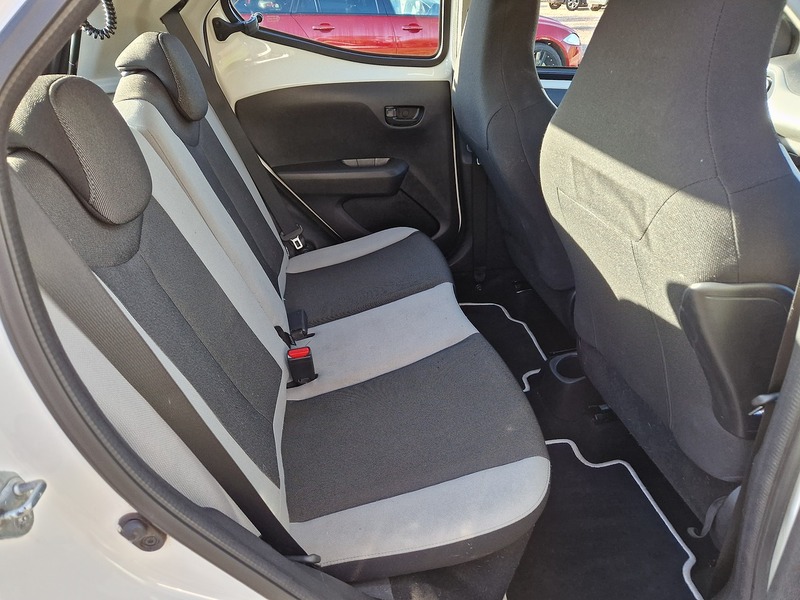 Toyota AYGO VVT-i x-play - U11796