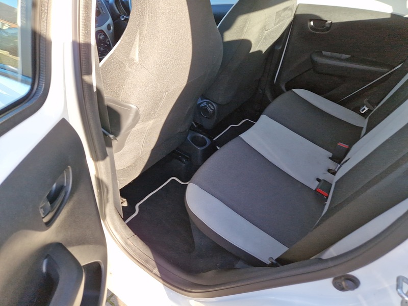 Toyota AYGO VVT-i x-play - U11796