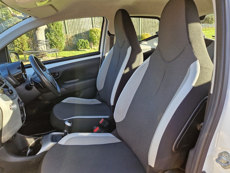 Toyota AYGO VVT-i x-play - U11796