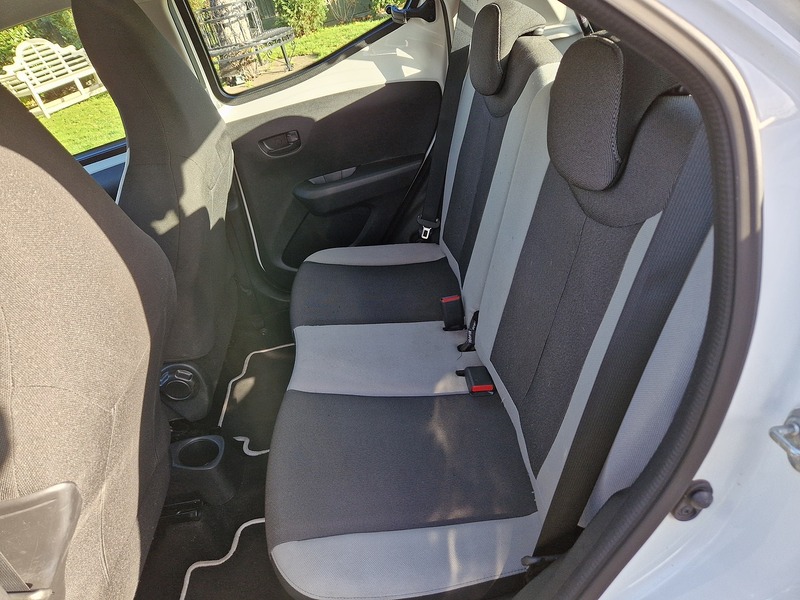 Toyota AYGO VVT-i x-play - U11796