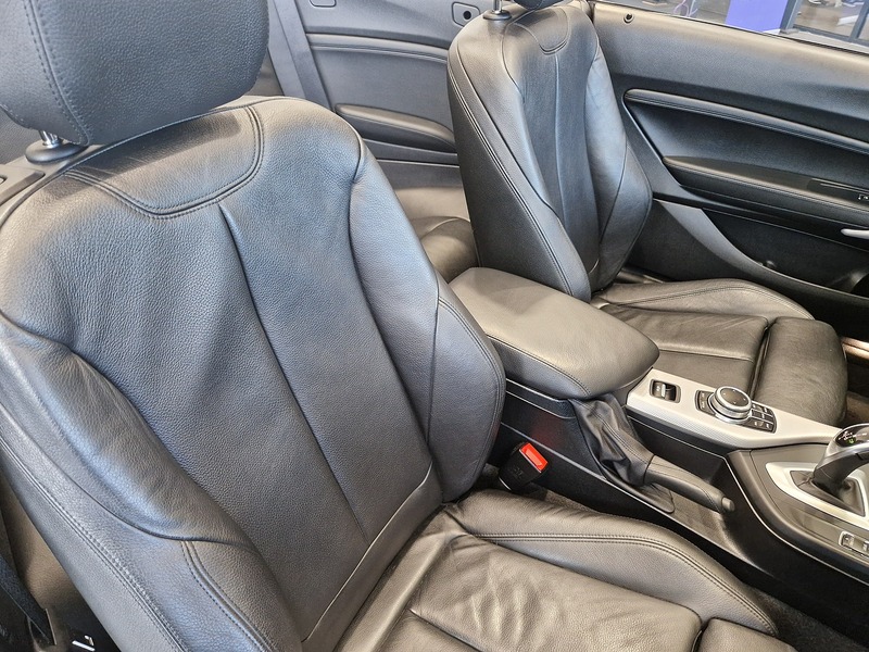 BMW 2 Series M240i - U11797