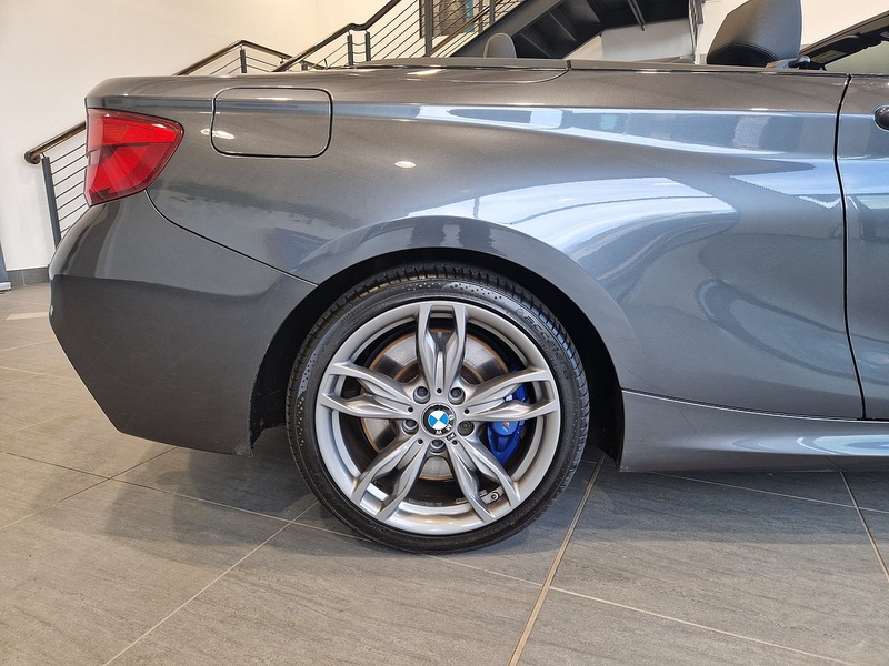 BMW 2 Series M240i - U11797