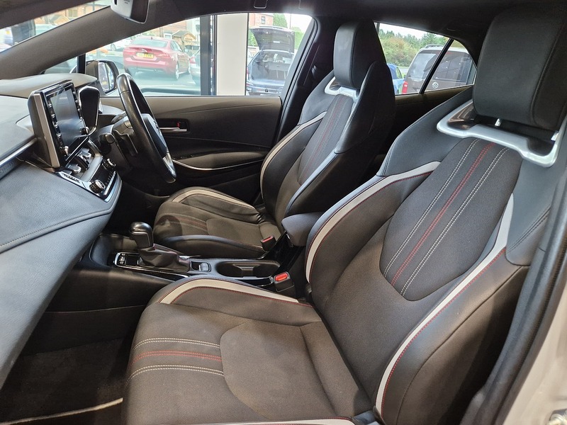 Toyota Corolla VVT-h GR SPORT - U11798