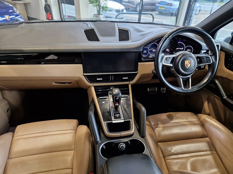 Porsche Cayenne T V6 S - U11823
