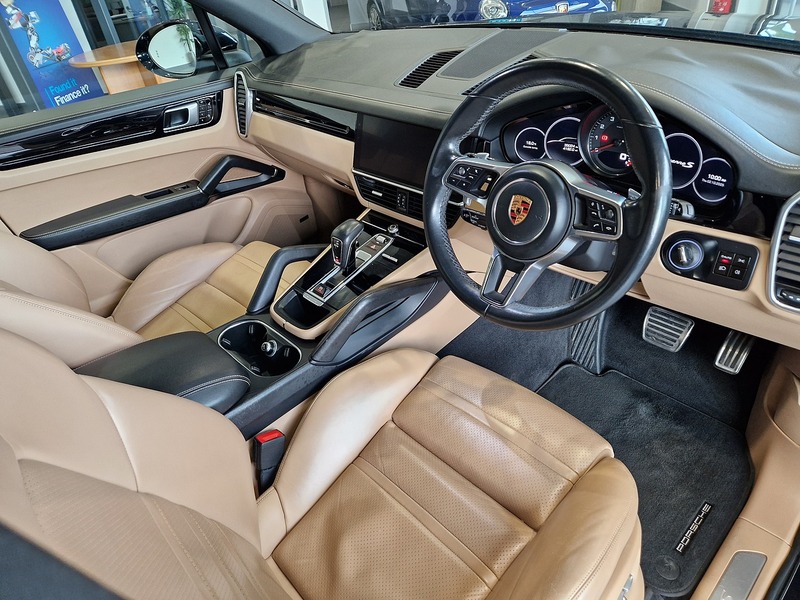 Porsche Cayenne T V6 S - U11823