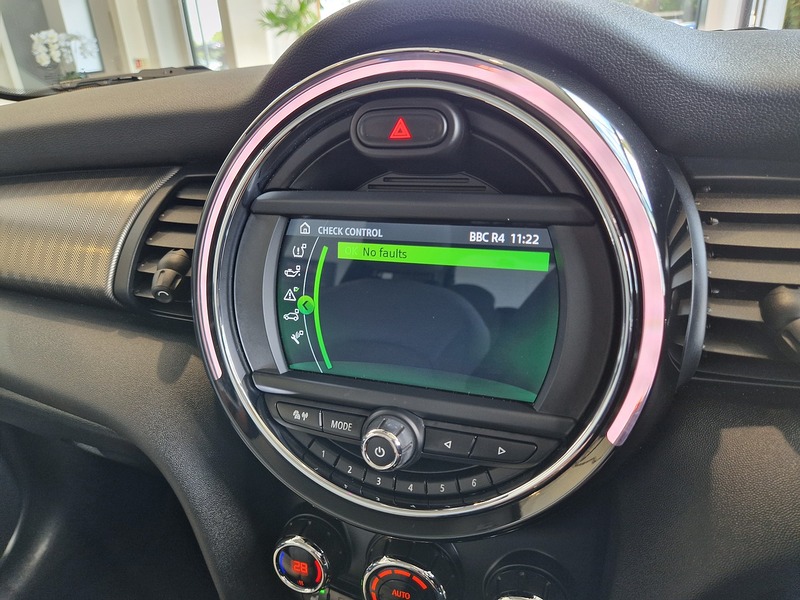 MINI Hatch Cooper S Exclusive - U11832