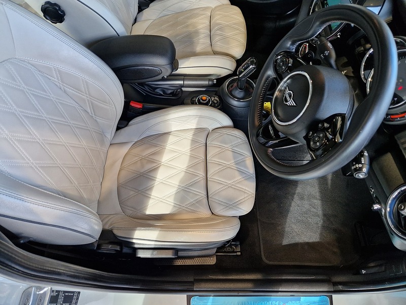 MINI Hatch Cooper S Exclusive - U11832