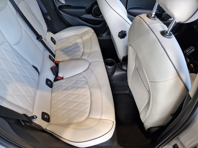 MINI Hatch Cooper S Exclusive - U11832