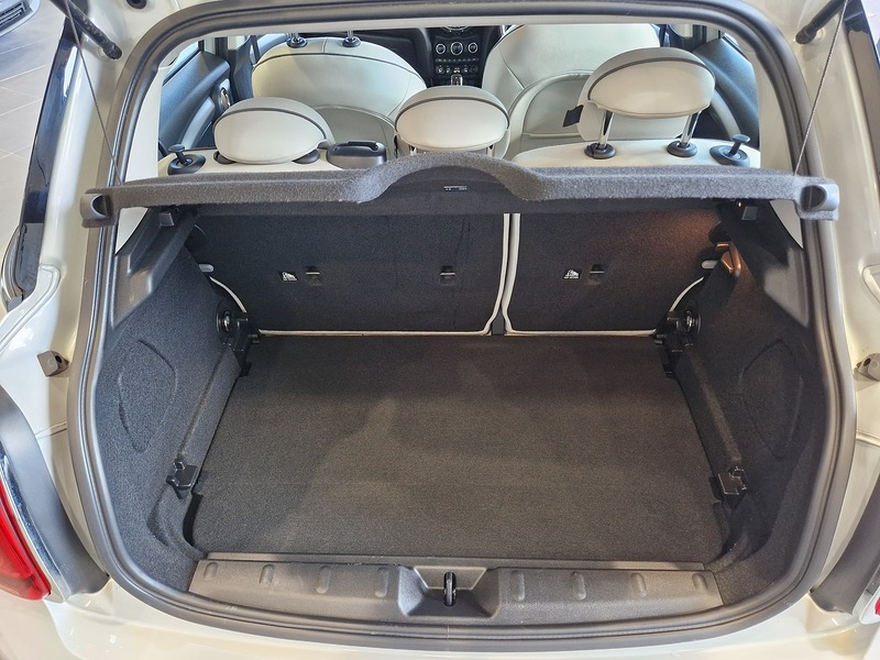 MINI Hatch Cooper S Exclusive - U11832