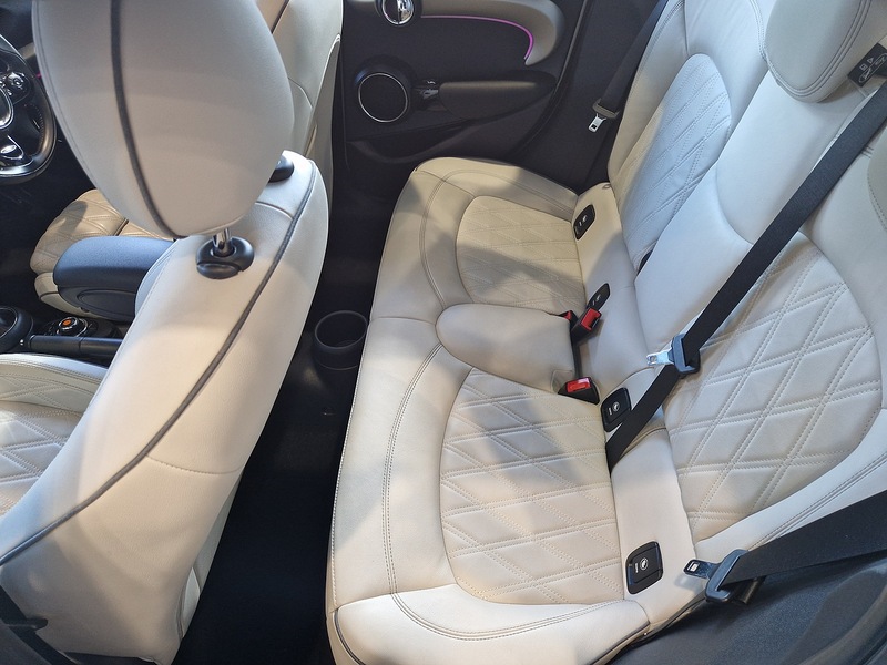 MINI Hatch Cooper S Exclusive - U11832