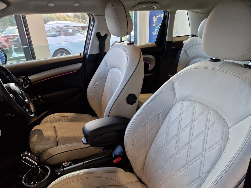 MINI Hatch Cooper S Exclusive - U11832
