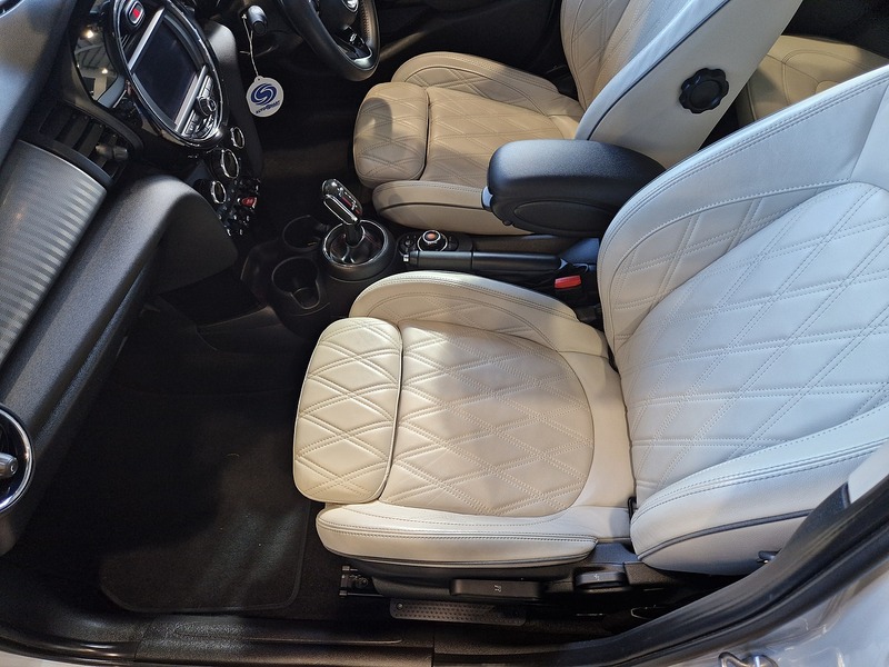 MINI Hatch Cooper S Exclusive - U11832