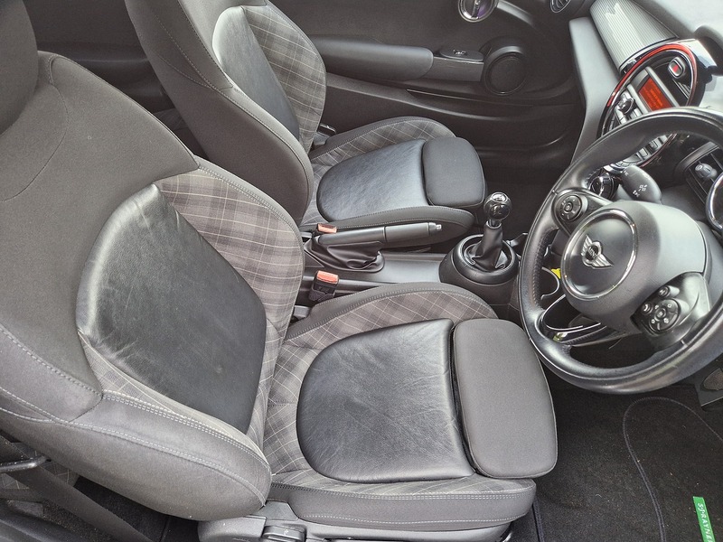 MINI Hatch Cooper - U11834